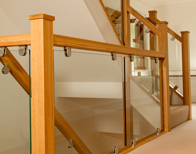 Wood and glass railing