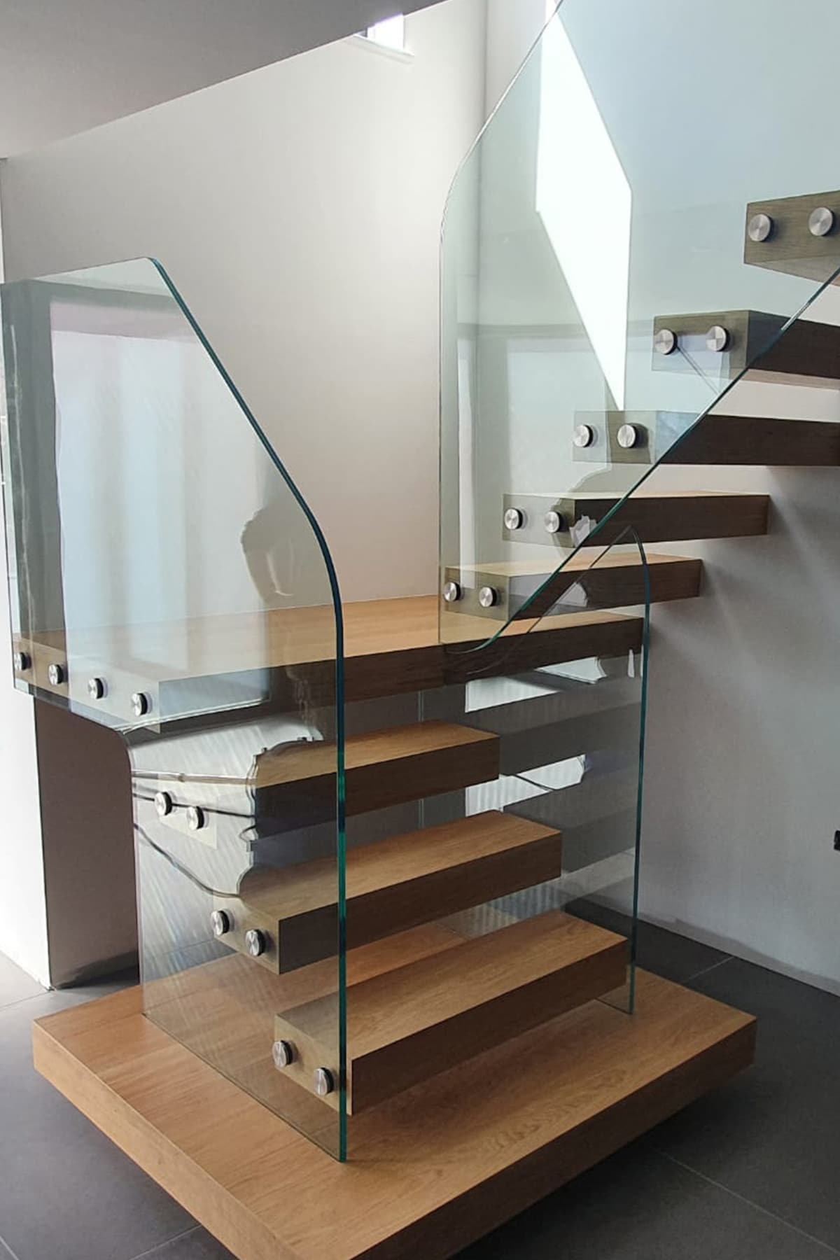Floating-Staircase1 glass floating stairs