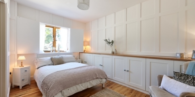 Fitted wardrobes in bedroom